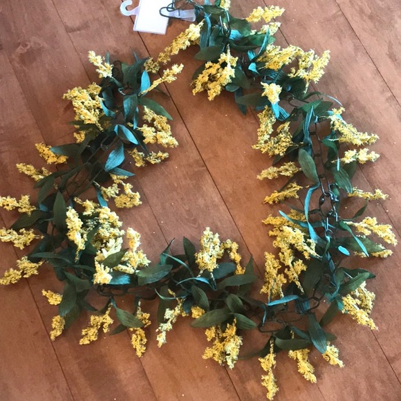 New 6ft long yellow floral garland